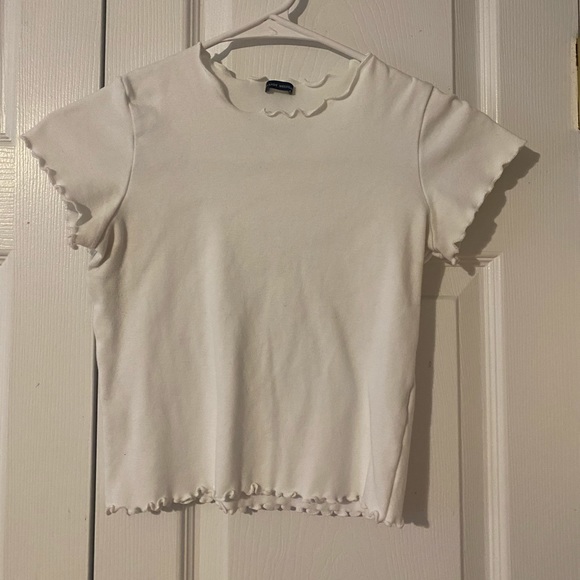 brandy melville ruffle baby tee - Picture 1 of 1